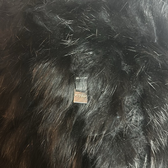 RUDSAK Durene Rabbit Fur Vest - Picture 7 of 9